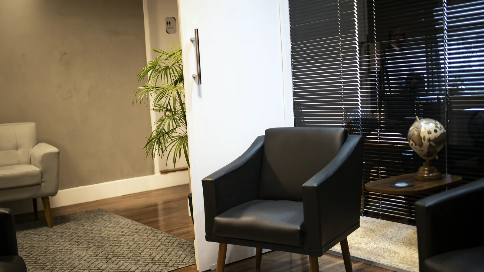 Sala de atendimento do escritório